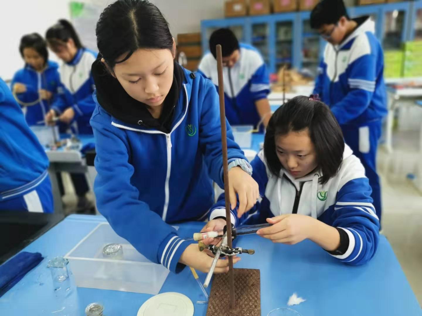 初三学生化学实验操作比赛2